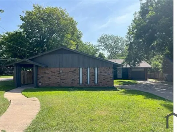 1529 N Shannon St, Sherman, TX 75092