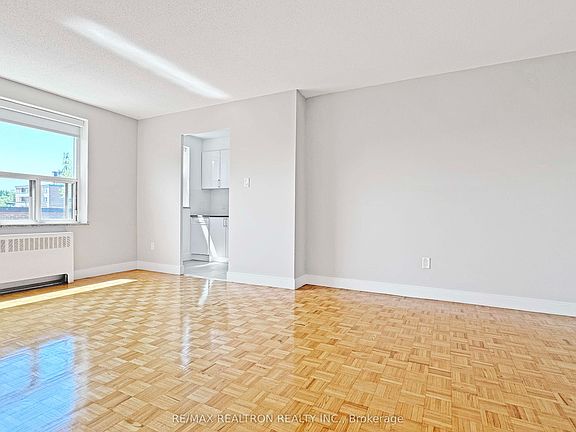 2nd image of 1291 Bayview Ave #305
