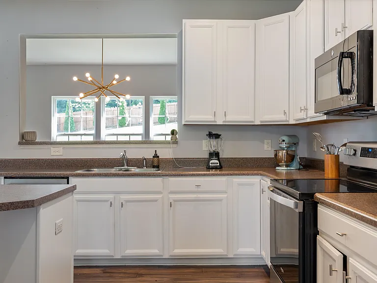 636 Wolfeboro Ln — Photo 10