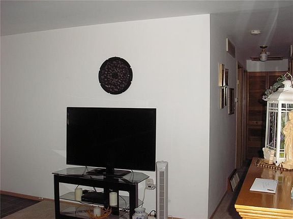 4th image of 7615 Steubenville Pike