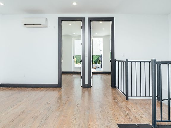 4th image of 277 Evergreen Ave #1A