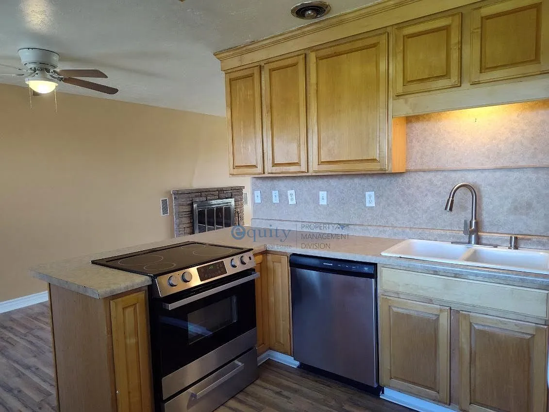 8506 W 3370 S - FO - 1 — Photo 3