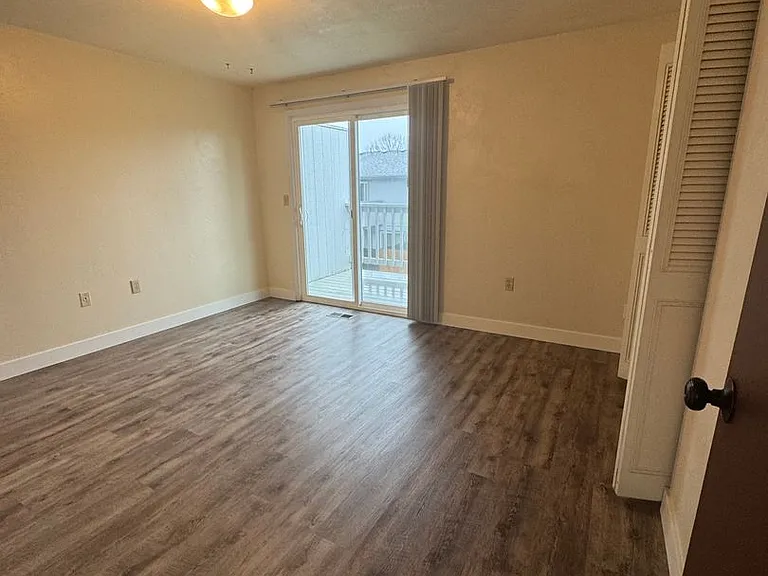 Meadow Green Townhomes — Photo 33