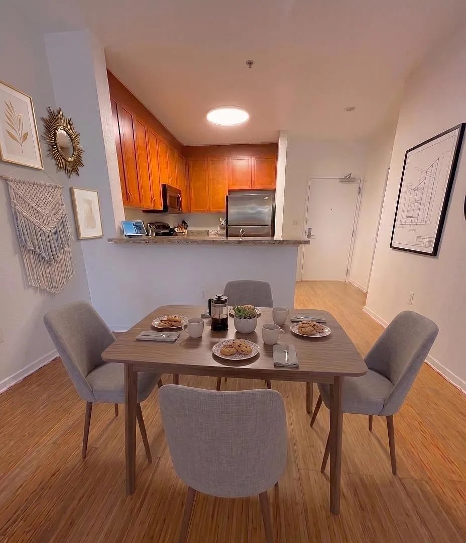 1 bed, 662 sqft, $4,000 — Photo 2