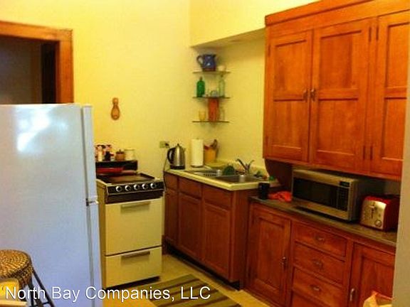 2nd image of 411 12th Ave SE #15214918