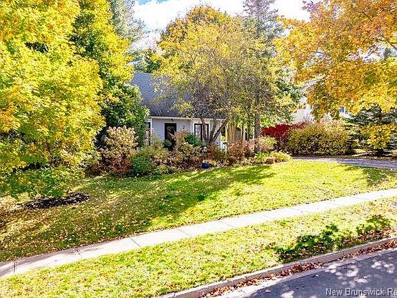 2nd image of 218 Colonial Hts