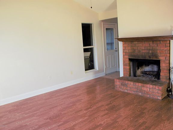 5th image of 7461 Dunbarton Dr
