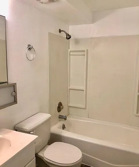 1720 Fife Ave — Photo 12