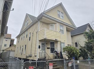 1312 Pembroke St, Bridgeport, CT 06608
