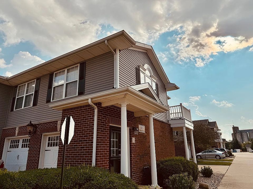 1st image of 106 Essex Ln