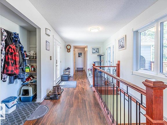 4th image of 465070 Range Rd #20-8