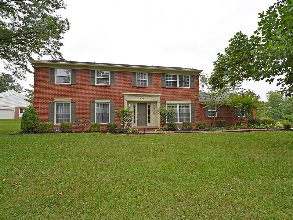 1st image of 691 Dunwoodie Dr