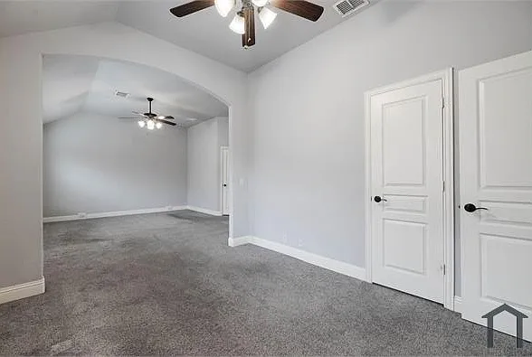 4228 Sweet Clover Ln — Photo 12
