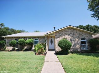 5089 Roberts Dr, The Colony, TX 75056
