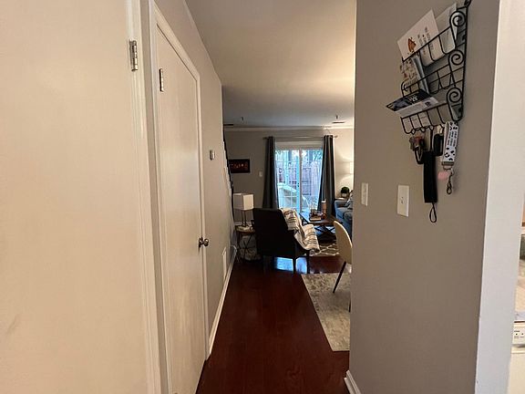 3rd image of 7618 Lee Landing Dr