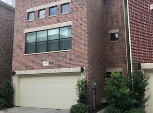 3656 Main Plaza Dr, Houston, TX 77025