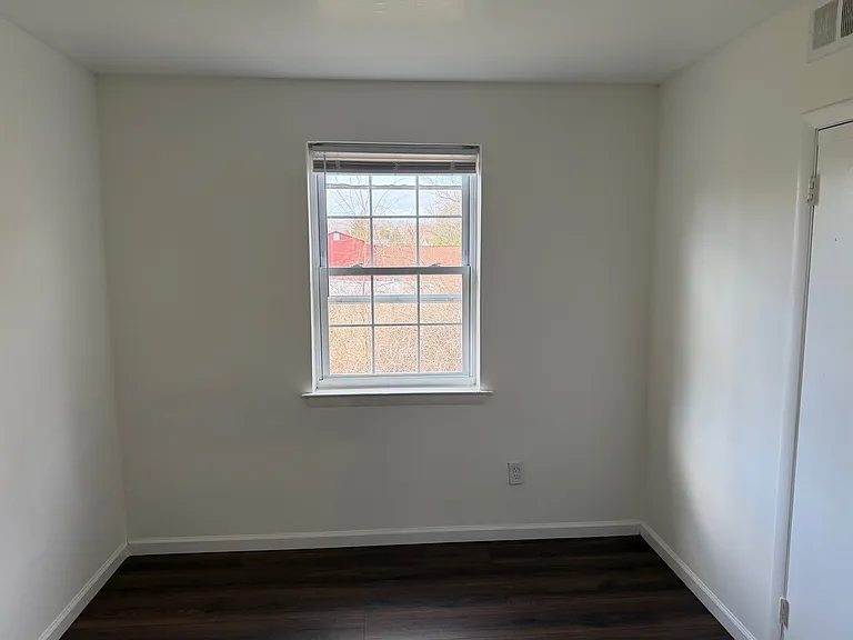 227 Whiteland Ave — Photo 14