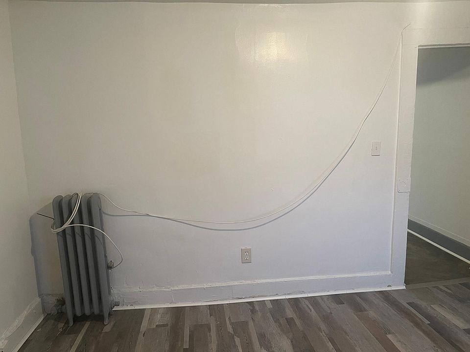 1st image of 471 S 3rd Ave #2