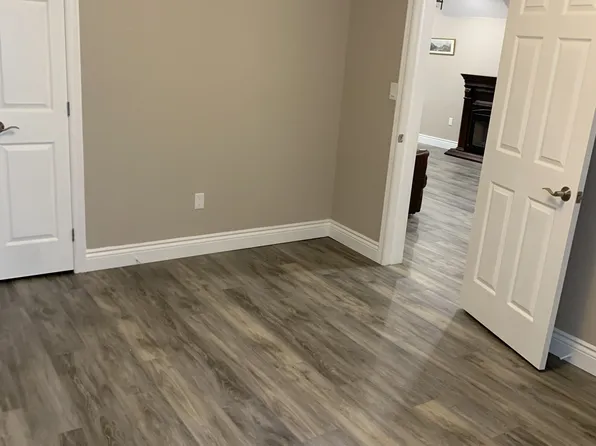 12 Grand Poplar Ln, Wasaga Beach, ON L9Z 0C7
