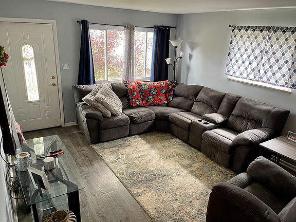 2nd image of 5393 Pembina Dr