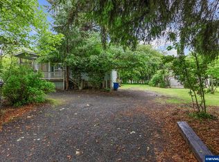 690 N River Bend Rd, Otis, OR 97368