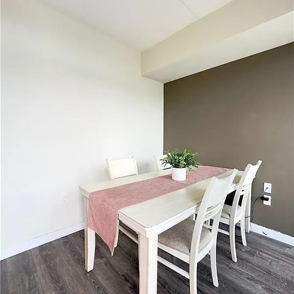 257 Hemlock St #301 — Photo 8