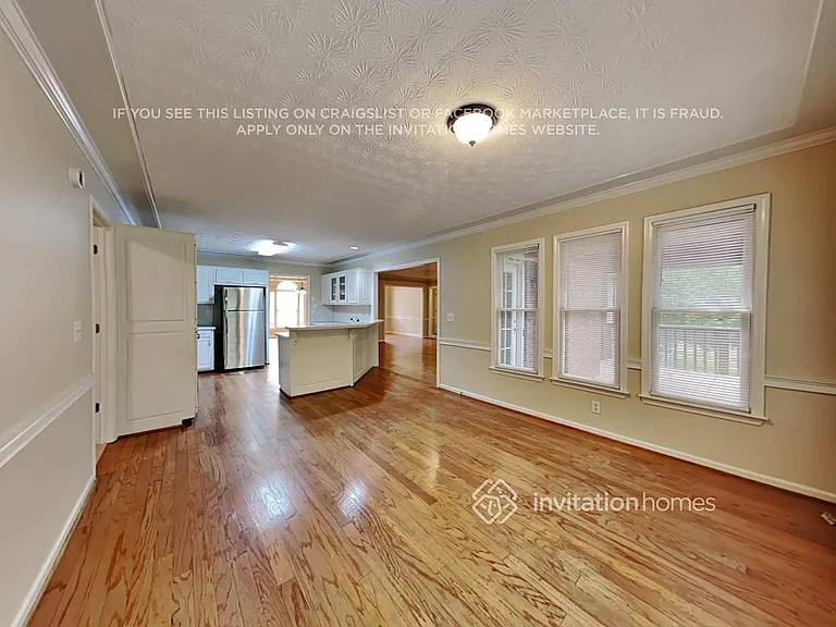 1700 Little Brook Dr SW — Photo 4