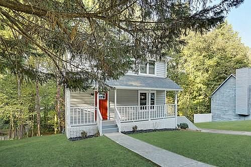 3rd image of 1307 Williamsburg Ln