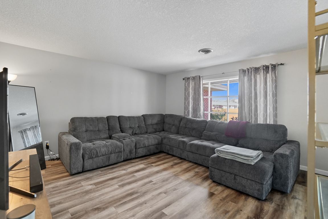 next background image