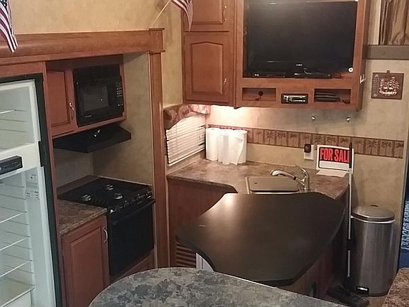 3rd image of 379 Backwood Dr