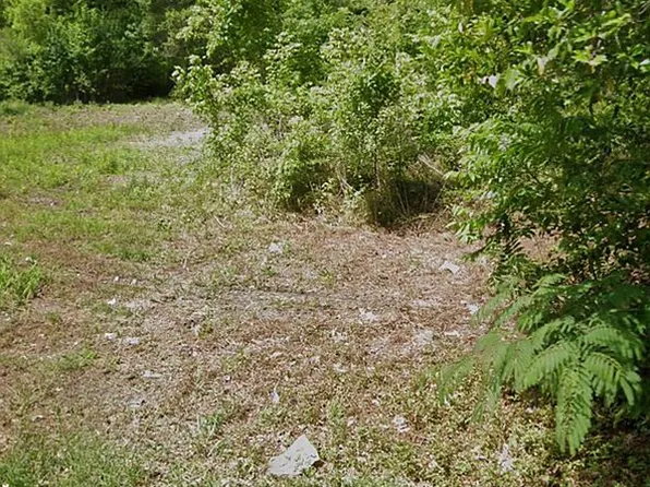 117 Liberia St, Fairmont, NC 28340