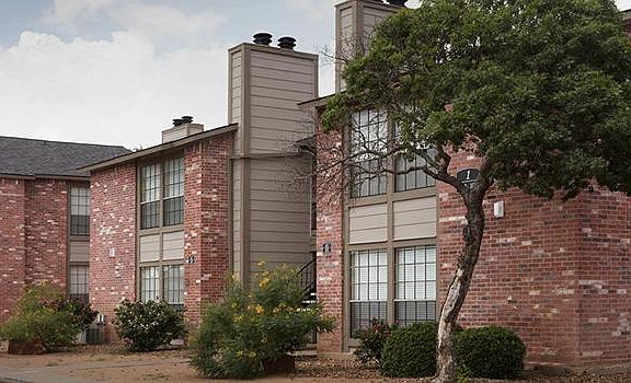 2nd image of 5050 Tanglewood Ln #Wc-401