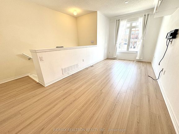 3rd image of 316 Delray Dr