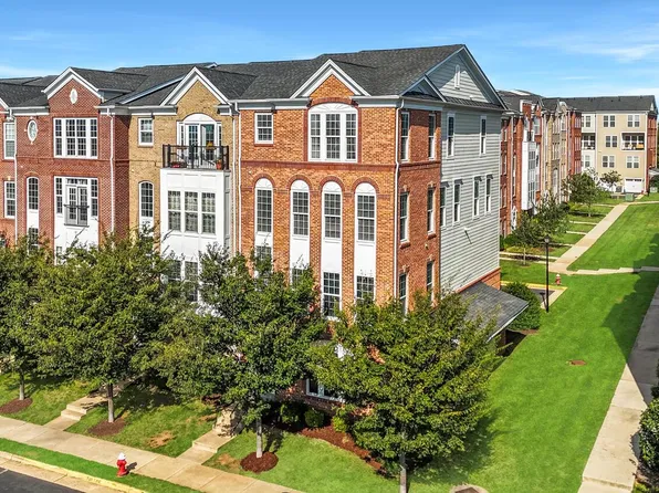 20616 Maitland Ter, Ashburn, VA 20147