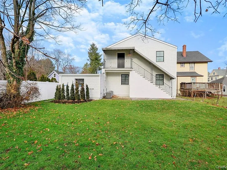 517 Walnut St #A — Photo 33