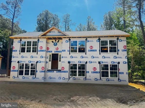 1097 San Angelo Dr, Lusby, MD 20657
