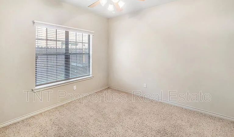 168 Forest Dr — Photo 3