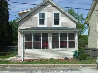 31 Orchard St, Central Falls, RI 02863