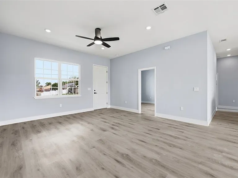 4444 SW 151st Pl — Photo 4