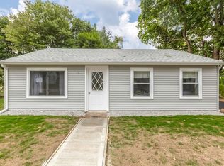 13 Clarendon Rd, Auburn, MA 01501