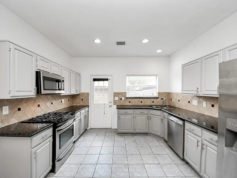 2204 Gemini St — Photo 11