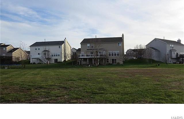 1st image of 828 Stonewood Bend Dr
