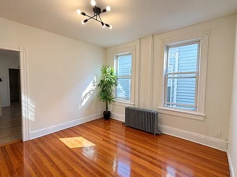 318 Broadway — Photo 2