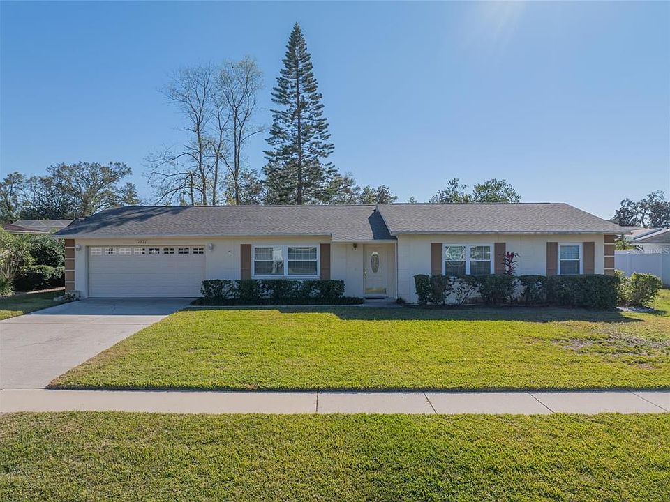 1st image of 2921 Forestwood Dr