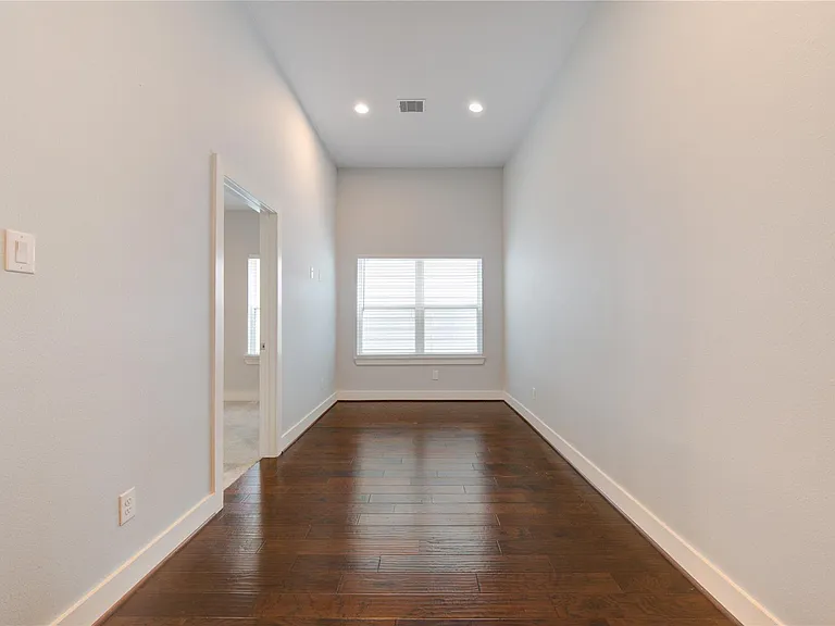 847 Rachel St #G — Photo 9