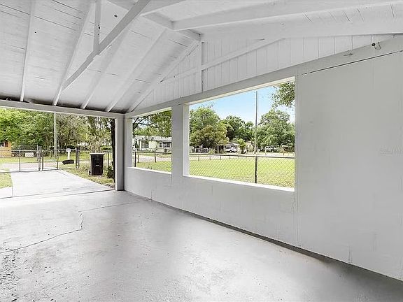 5th image of 2448 Golfview St