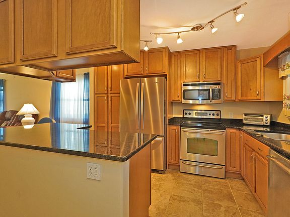 4th image of 161 Cape Shores Cir #2