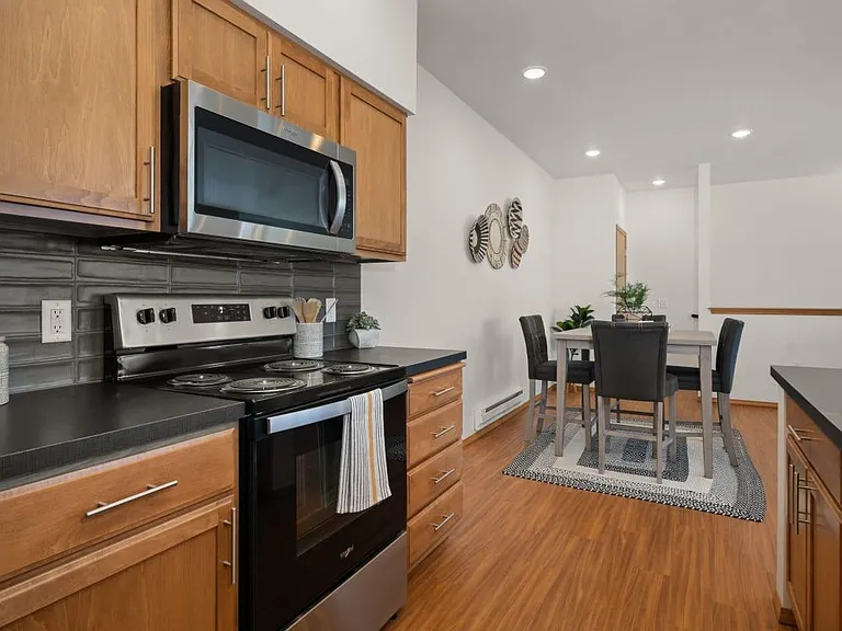 Bluegrass Farms Apartments — Photo 4