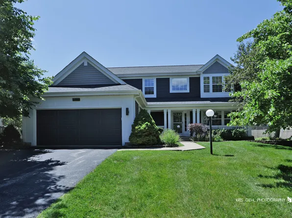 268 Pembrook Ln, Mundelein, IL 60060