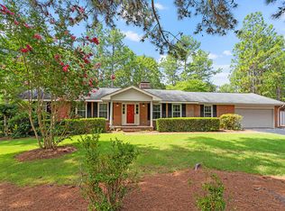 215 Haldane Dr, Southern Pines, NC 28387